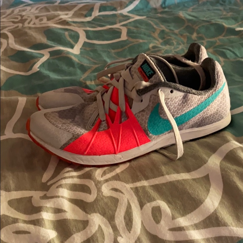Kids size 5 Nike running